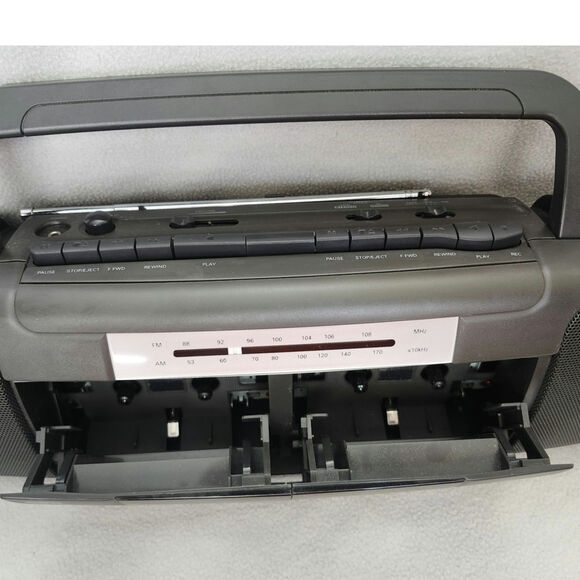 Vintage RCA Boombox Radio Tape Player RP-7722A Cassette Recorder Am/Fm - Picture 2 of 10